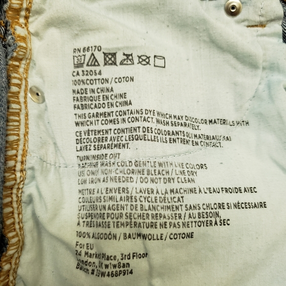 BDG Dree high rise cheeky distressed  shorts - Picture 4 of 11